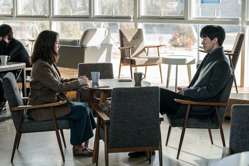 "ke xam nhap" cua song ji hyo co xung la "get out" phien ban han quoc? hinh 2