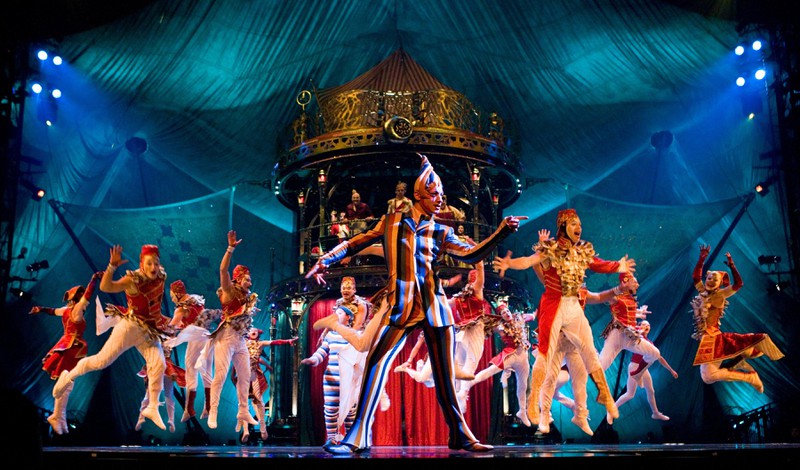 ganh xiec toan cau "cirque du soleil" pha san vi dich covid-19 hinh 1