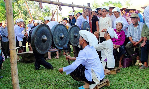 cong chieng trong doi song tam linh cua nguoi tho hinh 1