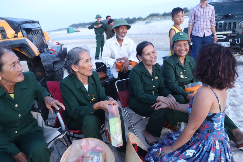 thai thuy linh lam vlog gioi thieu du lich va am thuc viet nam  hinh 3
