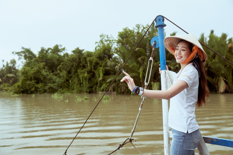 hoa hau khanh van thich thu tao dang trong bo anh "cay nha la vuon" hinh 11