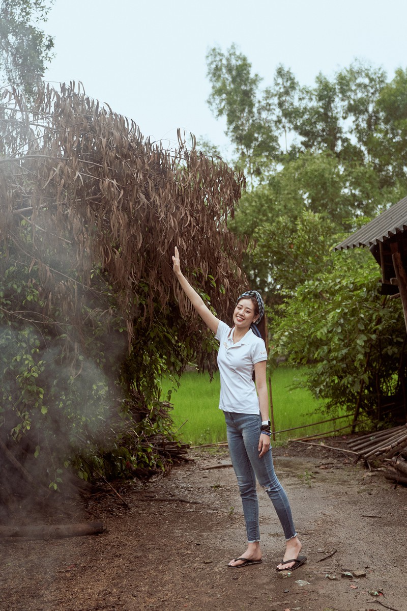 hoa hau khanh van thich thu tao dang trong bo anh "cay nha la vuon" hinh 6