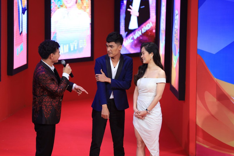 tran thanh tiet lo muon thay doi phong cach theo k-pop vi hari won hinh 1