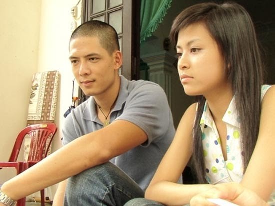 hoang thuy linh tu cao rach tay, chay mau trong phim dien anh moi  hinh 5