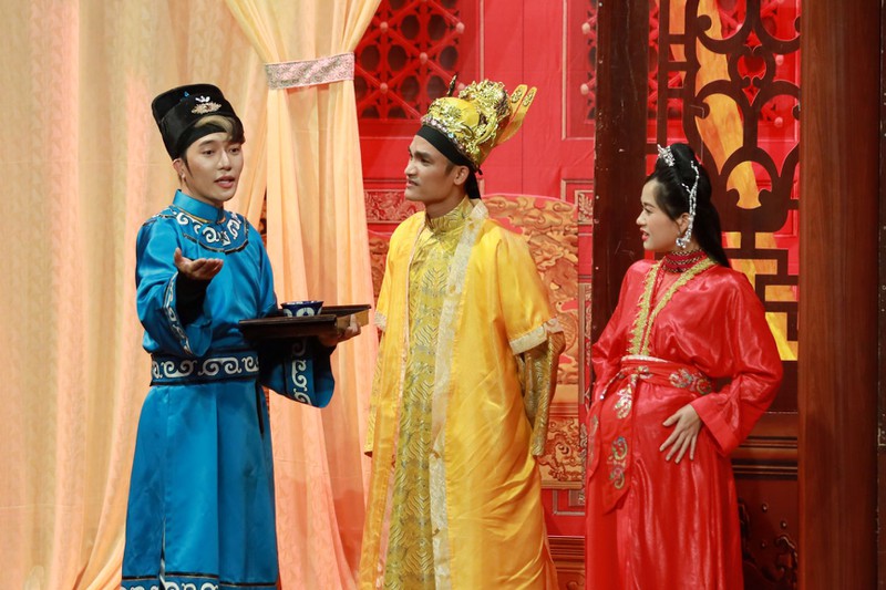 man trinh dien cua chau dang khoa khien khan gia cuoi "be bung" hinh 5