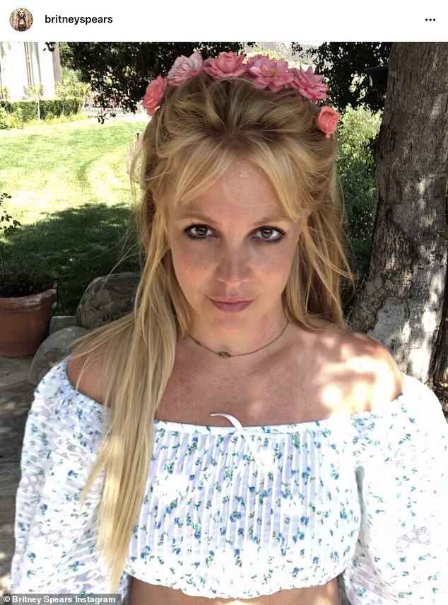 britney spears dieu da nu tinh, tran day suc song o tuoi 38 hinh 1