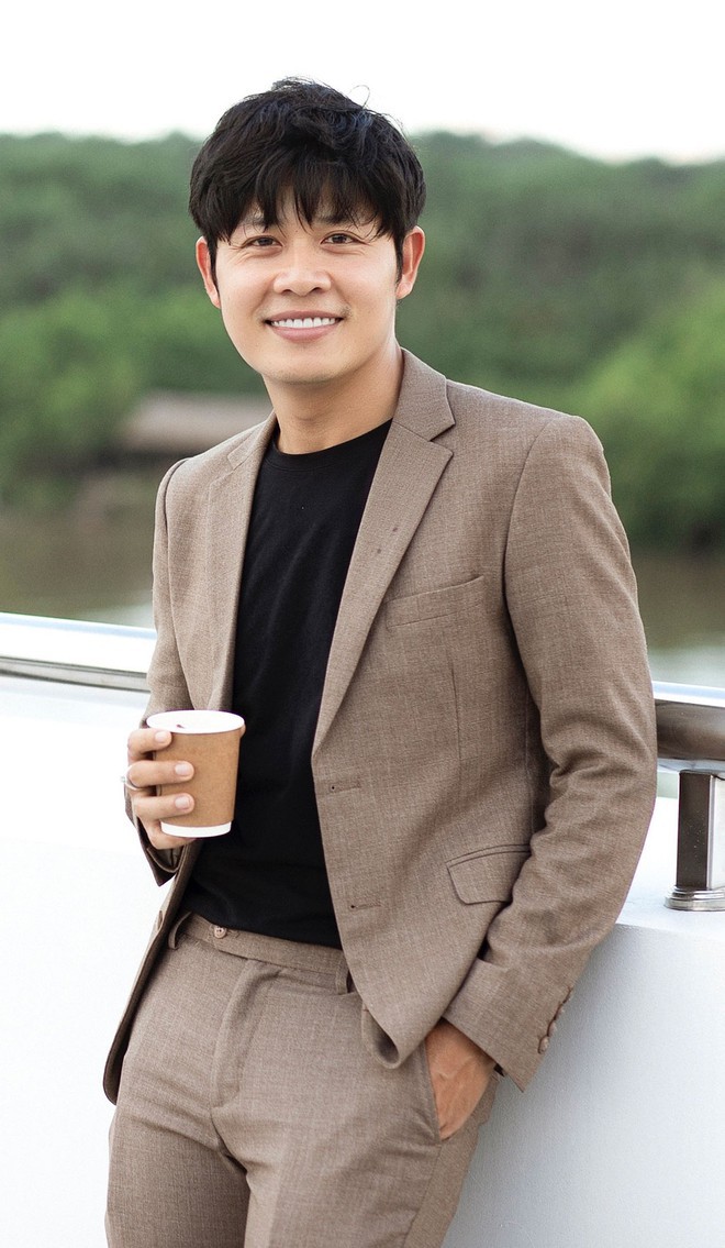 nhac si nguyen van chung sang tac ca khuc ca ngoi tuyen dau chong dich  hinh 1