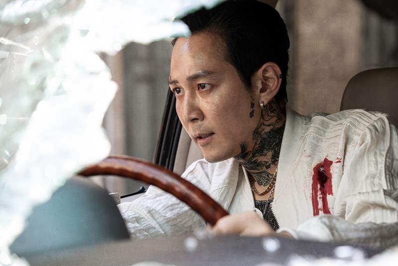 "ong hoang phong ve" hwang jung min tai xuat voi bom tan hanh dong moi hinh 2
