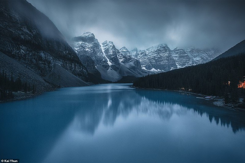 ve dep huyen ao cua cong vien quoc gia banff o canada hinh 1