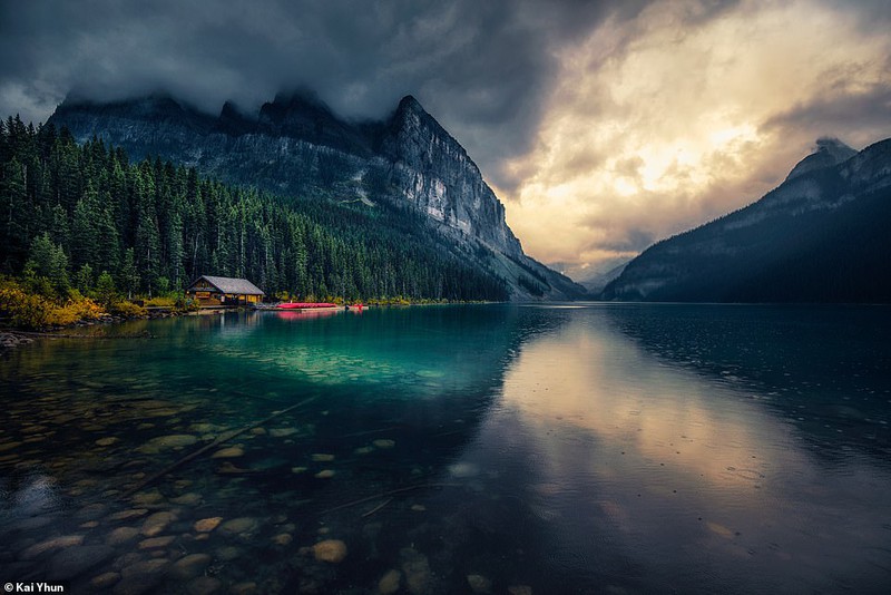 ve dep huyen ao cua cong vien quoc gia banff o canada hinh 6