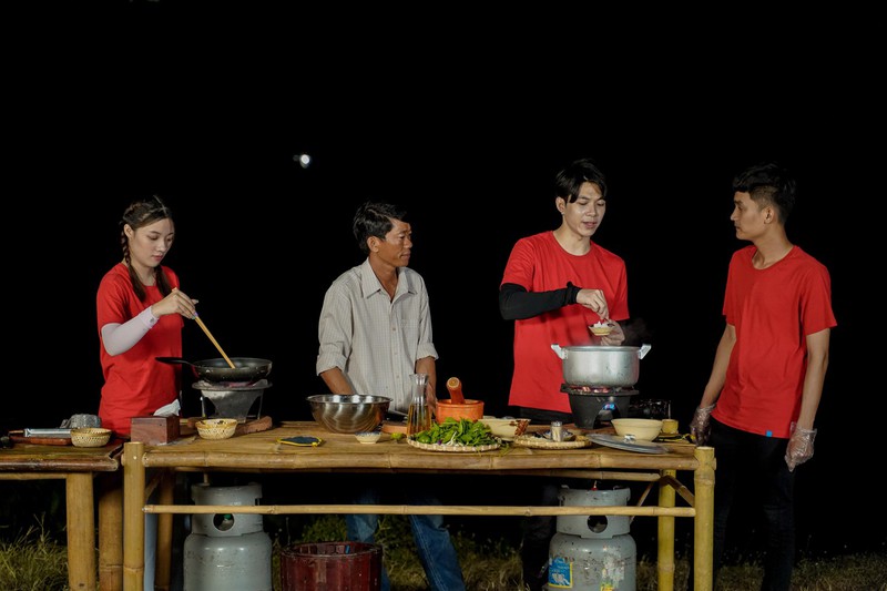 mac van khoa am uc vi bi ban than anh tu gianh an hinh 3