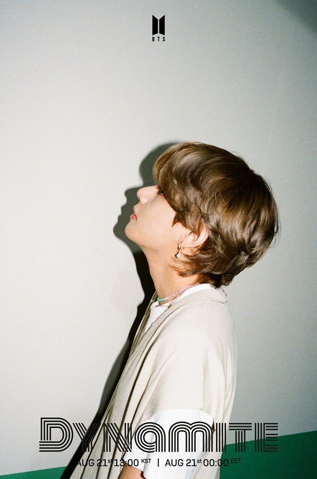 bts "don tim" voi tao hinh dien trai, quyen ru trong teaser "dynamite" hinh 5
