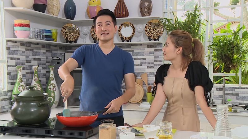 nguyen phi hung lan dau bay to quan diem ve tin don cap ke bau show hinh 4