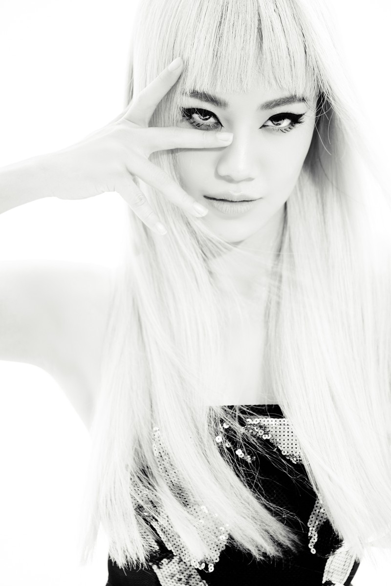 a hau kim duyen noi loan, ca tinh voi phong cach cua blackpink hinh 9