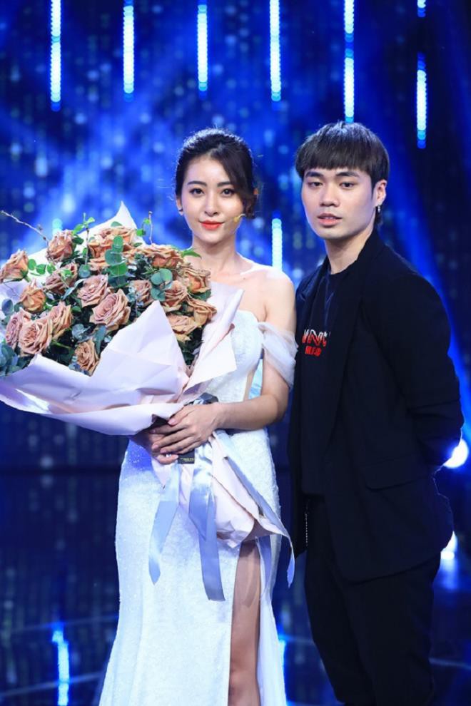 nhung on ao cua gameshow 'nguoi ay la ai' khien khan gia ngan ngam hinh 4