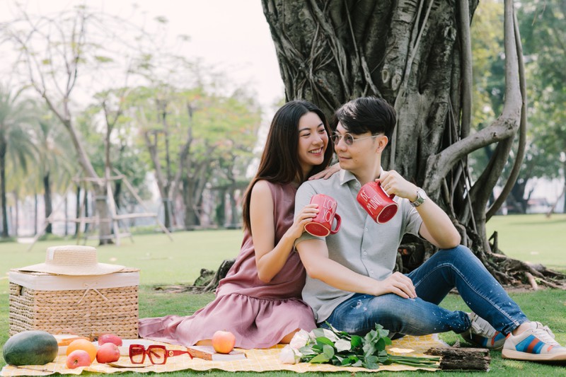 a hau thuy van khoe duoc chong doanh nhan cham soc khi mang bau  hinh 1
