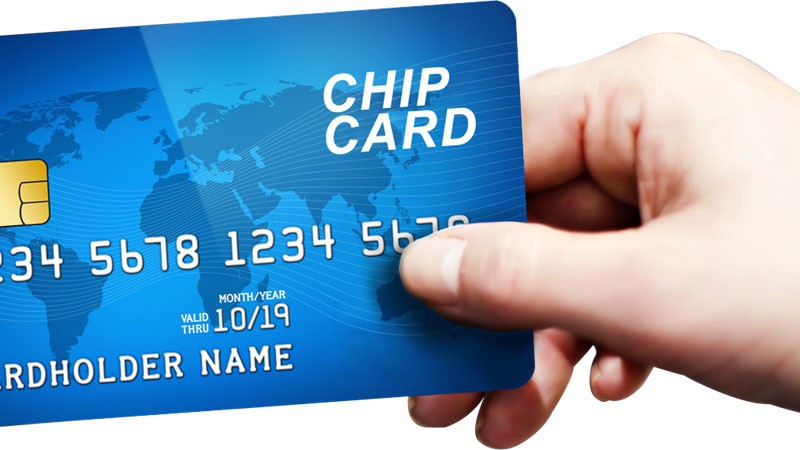 nguy co mat tien trong atm gia tang vi cham chuyen the tu sang the chip hinh 1