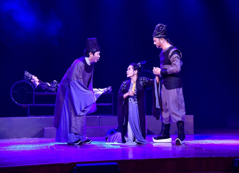 dua kich noi den gan hon voi sinh vien hinh 2