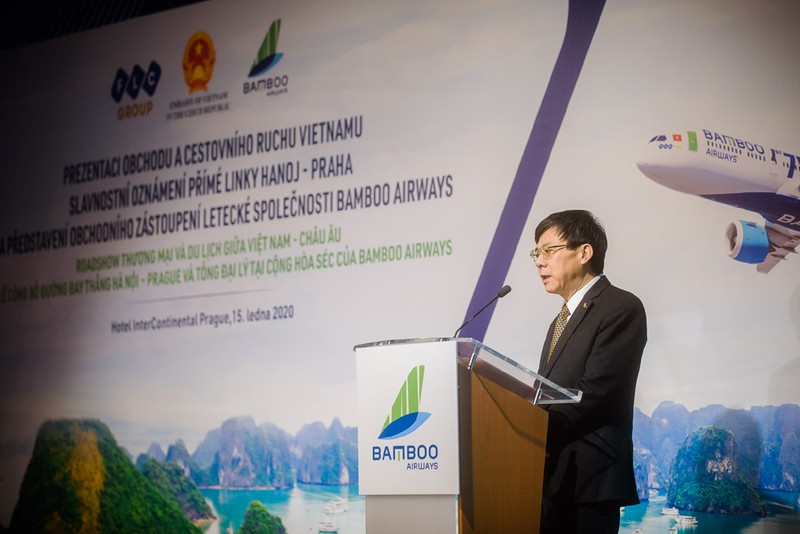 bamboo airways se bay thang ha noi - praha, czech hinh 3