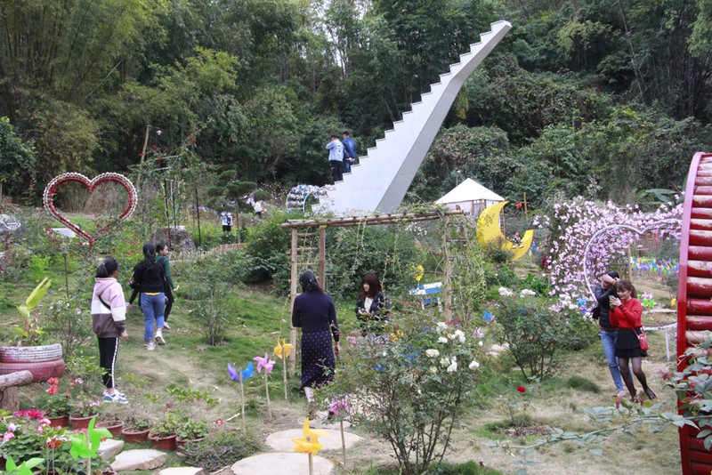  nhon nhip cac hoat dong vui xuan o son la hinh 4