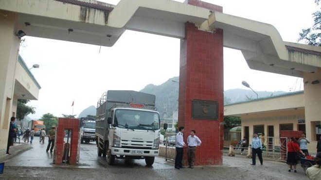 hang hoa xuat nhap khau voi trung quoc giam manh hinh 1