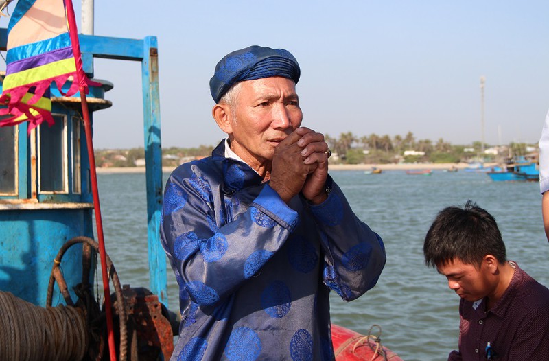 ngu dan ba ria - vung tau ra khoi mong nam moi boi thu hinh 1