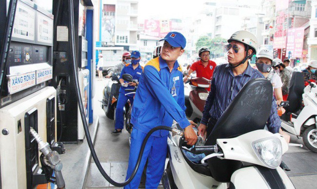 xang dau giam gia manh trong ngay le tinh yeu hinh 1