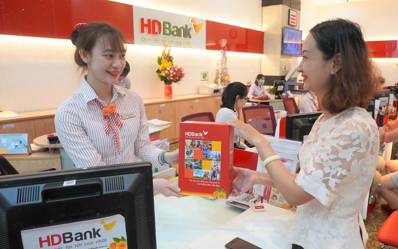 mung 8/3 trao gui yeu thuong - ngap tran qua tang tu hdbank hinh 2