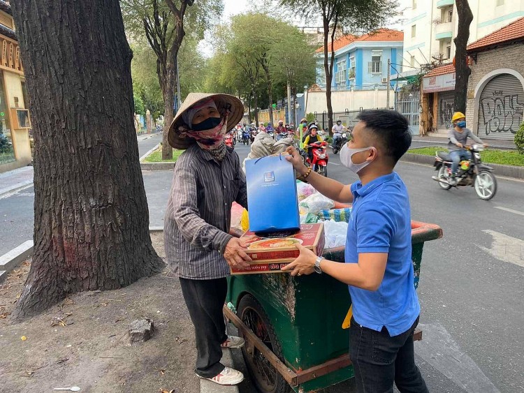 petrovietnam: chung suc cung cong dong chong dich hinh 3