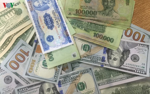 gia usd tiep tuc giam nhe tai nhieu ngan hang trong nuoc  hinh 1