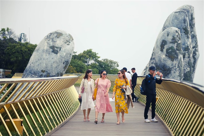 sun world ba na hills tung ra chuong trinh kich cau noi dia  hinh 2