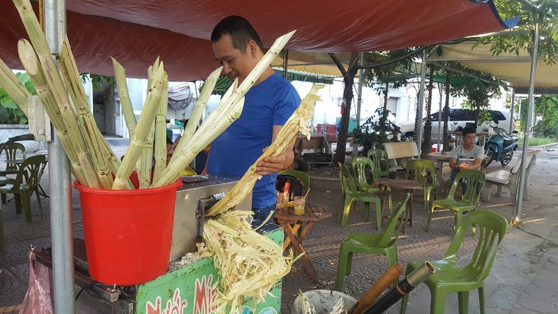 kinh doanh giai khat o via he ha noi "hot bac" mua nang nong hinh 10