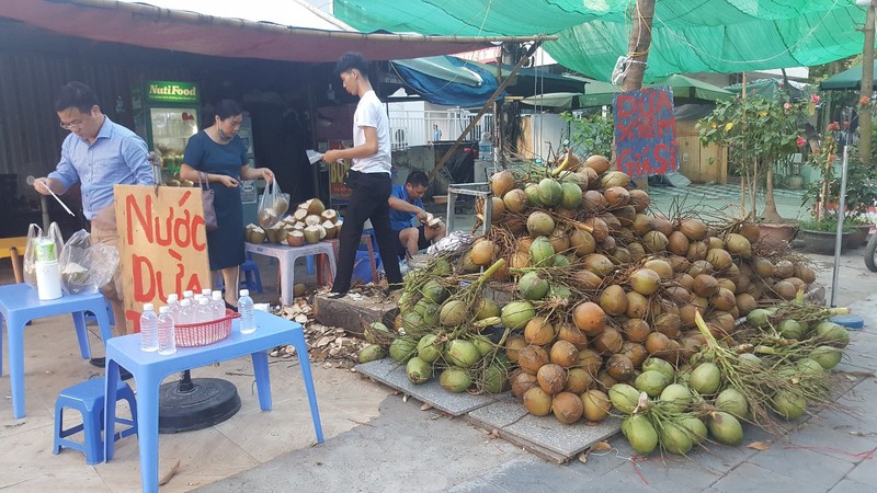 kinh doanh giai khat o via he ha noi "hot bac" mua nang nong hinh 4