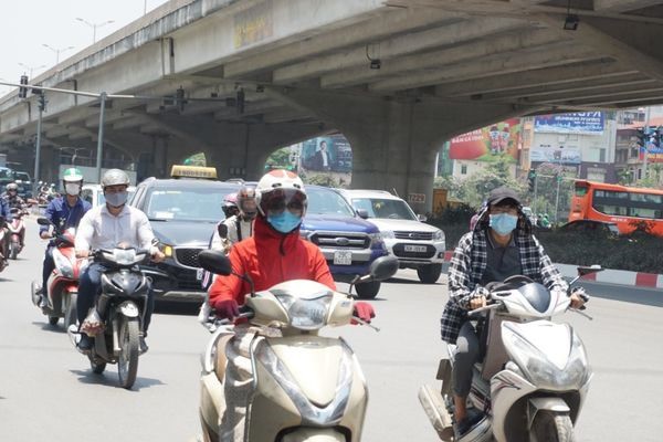 thoi tiet ngay 13/7: ha noi, trung bo tiep tuc nang nong gay gat hinh 1
