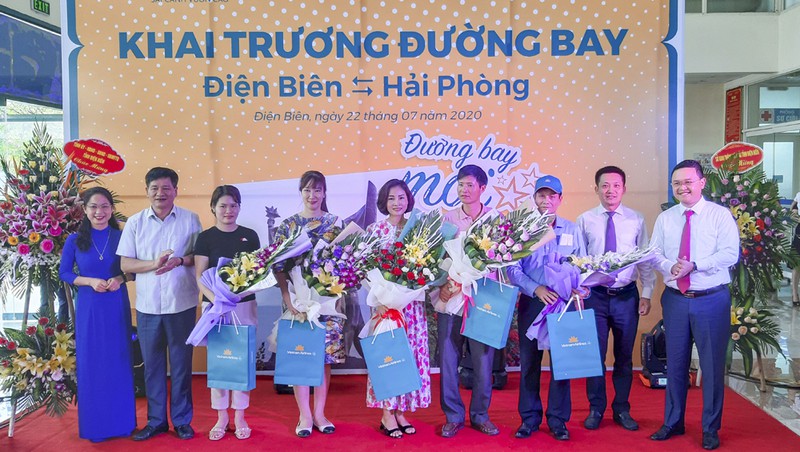 khai truong tuyen duong bay moi dien bien - hai phong hinh 1