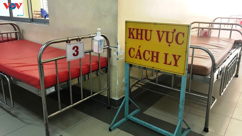 truy tim benh nhan tron cach ly o benh vien da khoa quang nam hinh 1