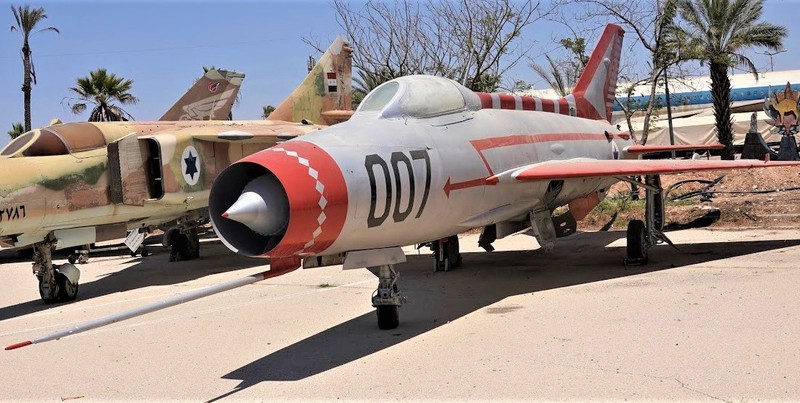 tinh tiet vu tinh bao israel doat tiem kich mig-21 lien xo hinh 3