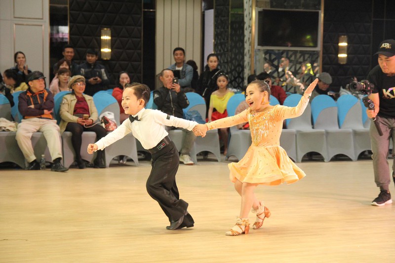 con trai khanh thi doat 2 huy chuong bac khi thi khieu vu the thao hinh 2