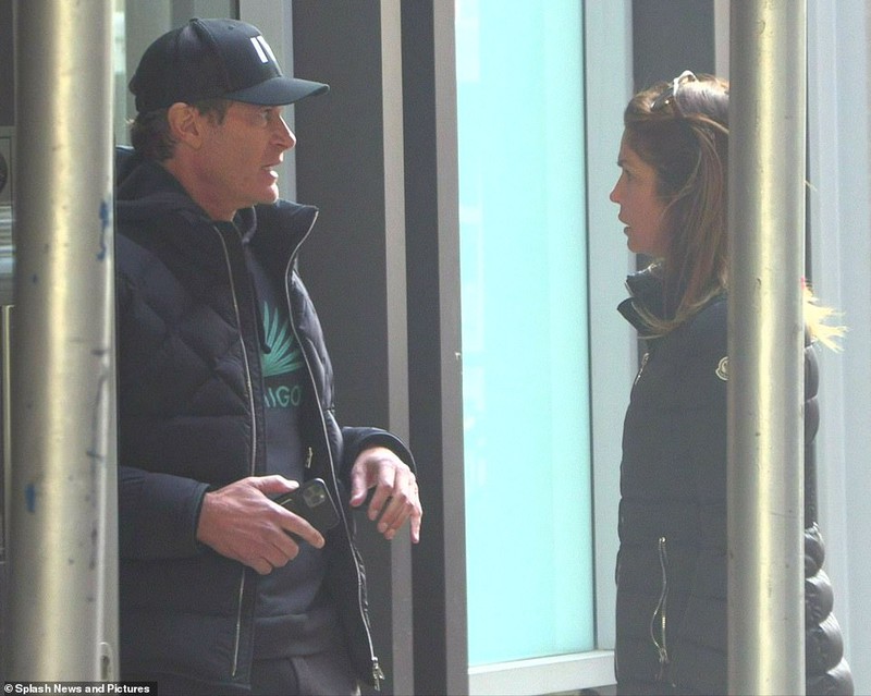 cindy crawford va ong xa cang thang tro chuyen ve ban trai cua con gai hinh 4