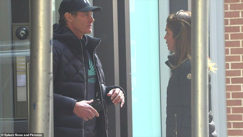 cindy crawford va ong xa cang thang tro chuyen ve ban trai cua con gai hinh 6