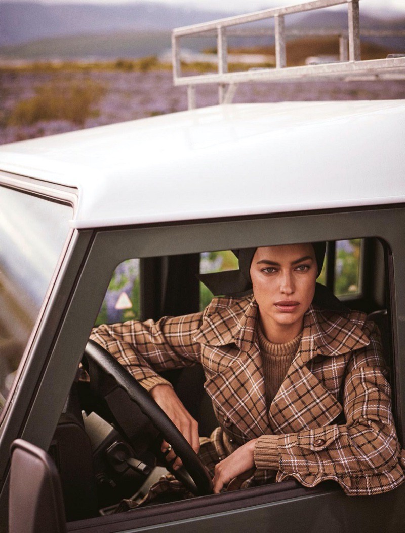 irina shayk hoa quy co sang chanh, quyen ru giua dong hoa tim lang man hinh 8