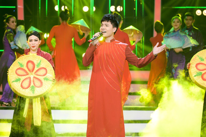 guong mat than quen: ha ho that vong truoc "ban sao" britney spears hinh 3