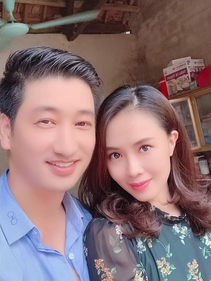nhung hinh anh khong co tren phim 'hoa hong tren nguc trai' hinh 18
