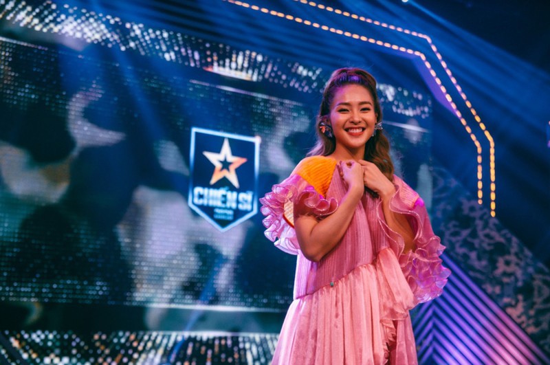 chuyen showbiz: khanh thi kho so khi luon lo lang chong tre ngoai tinh hinh 4