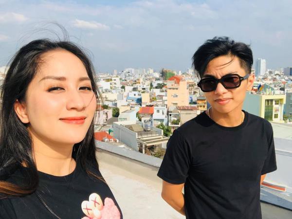 khanh thi - phan hien khoe biet thu be the sap hoan thanh hinh 1