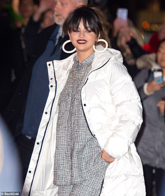 selena gomez trang diem dam, phoi do khac la khi quang ba album moi hinh 1