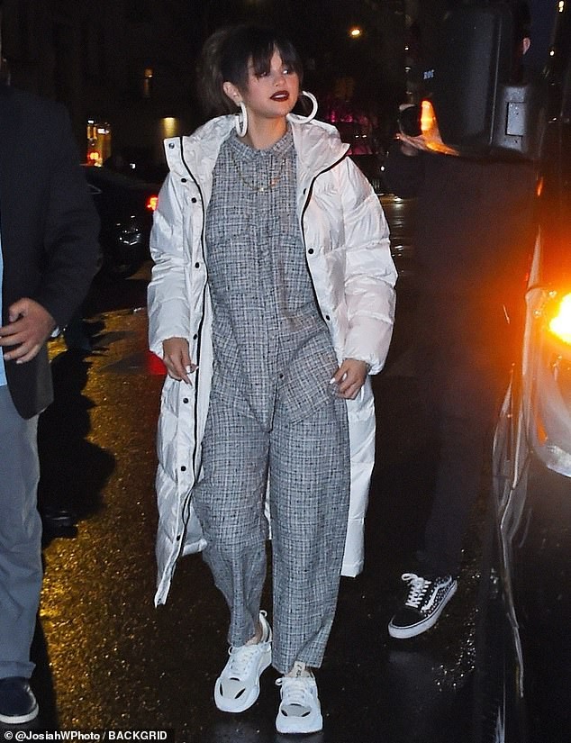 selena gomez trang diem dam, phoi do khac la khi quang ba album moi hinh 5