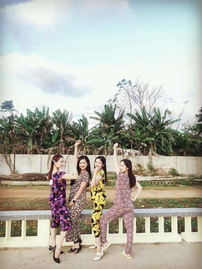 chuyen showbiz: nha phuong mac bo do hoa, hoa gai que xinh dep hinh 1