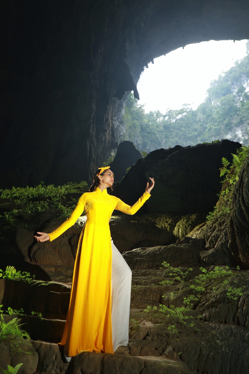 chiem nguong bo anh dac biet cua hoa hau h'hen nie tai hang son doong hinh 7