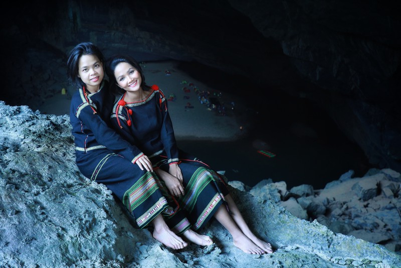 chiem nguong bo anh dac biet cua hoa hau h'hen nie tai hang son doong hinh 11